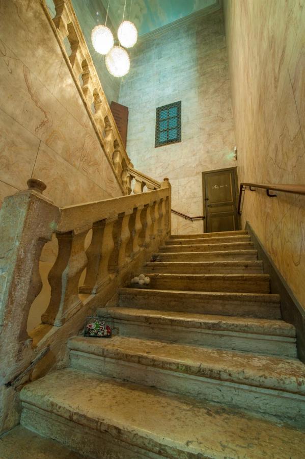 Maison D'Hotes La Lumiere De Migou Beaumont-de-Lomagne Exterior foto
